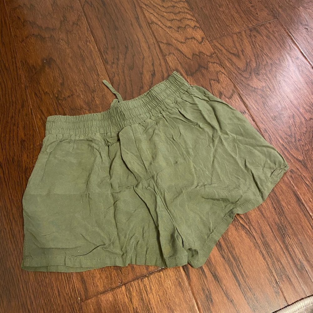 Shorts - Picture 2 of 2